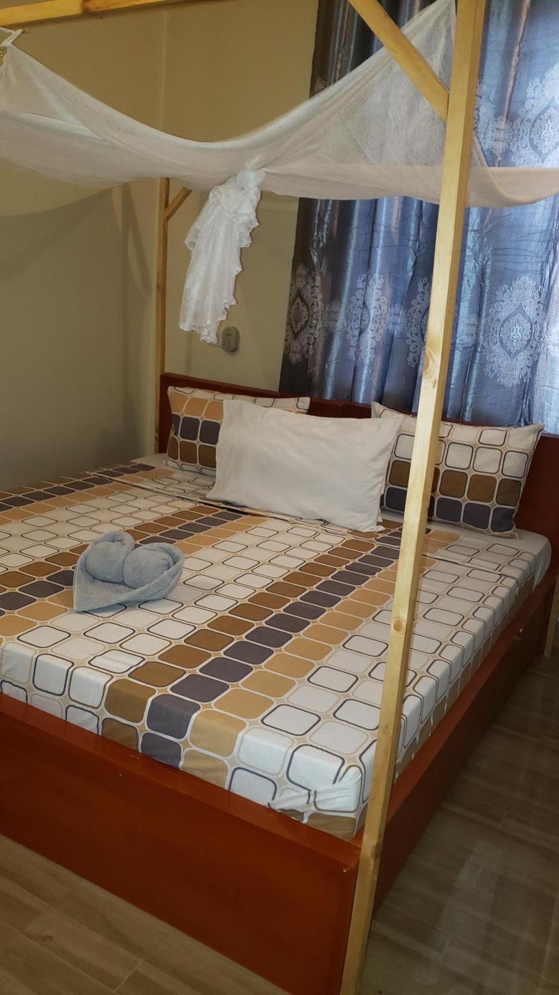 L&J Modern Backpackers Bnb Daressalam Exterior foto