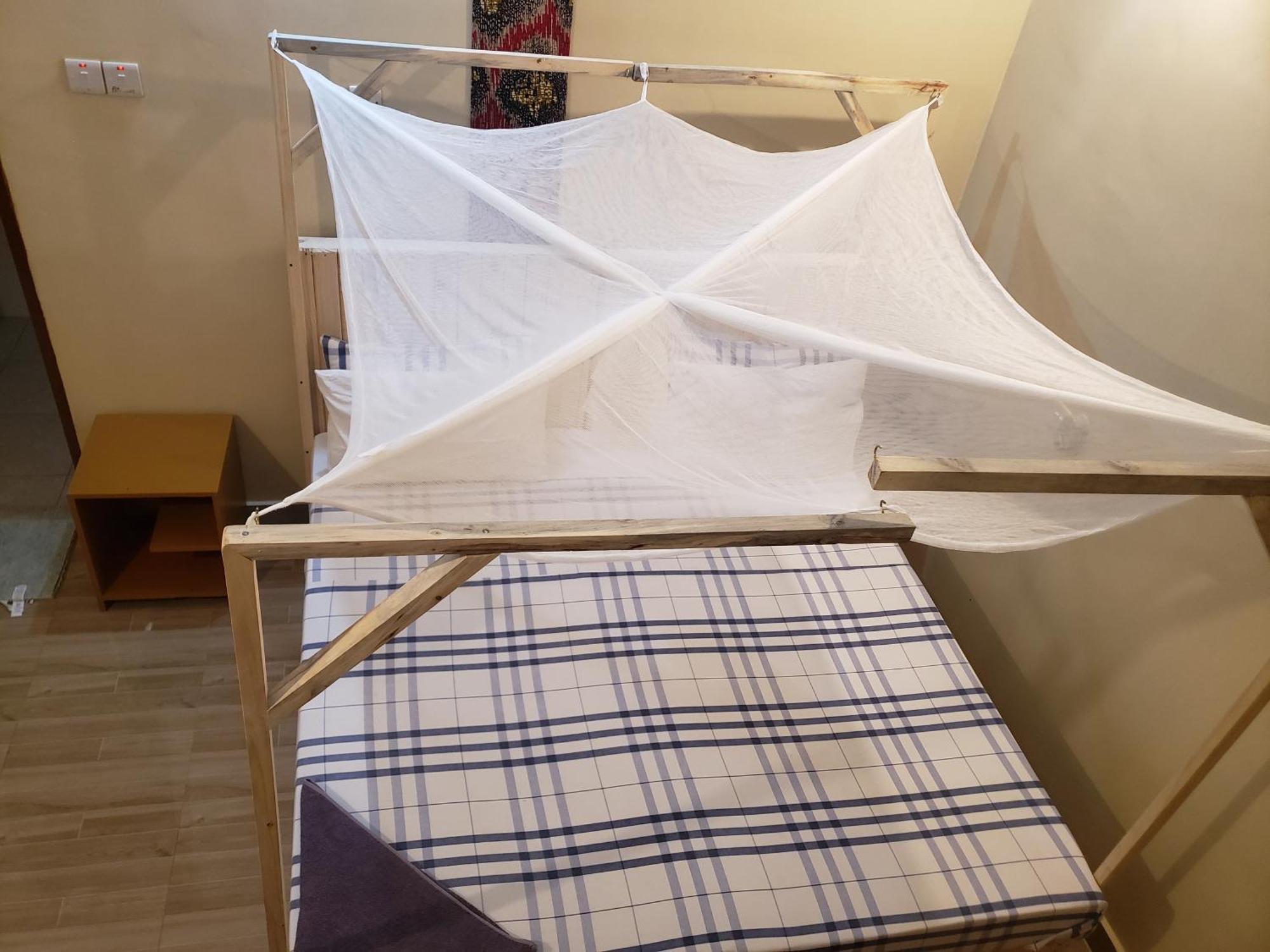L&J Modern Backpackers Bnb Daressalam Exterior foto
